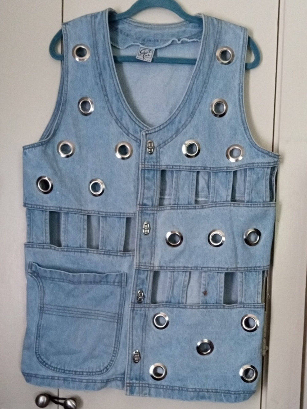 Vintage C'est Toi Cutout Grommet Denim Utility Vest Size Large Made in USA